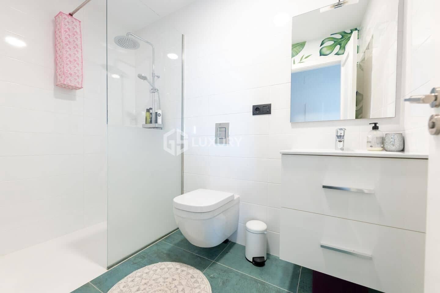 5 quarto Moradia para venda em Costa Adeje com piscina garagem - 1 299 000 € (Ref: 9193984)