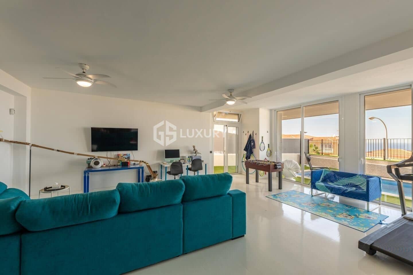 5 quarto Moradia para venda em Costa Adeje com piscina garagem - 1 299 000 € (Ref: 9193984)