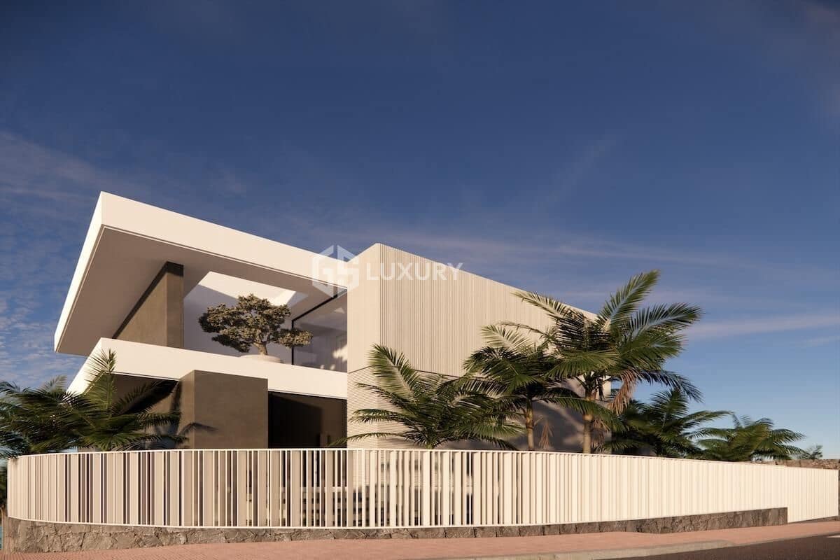 4 sypialnia Willa na sprzedaż w Costa Adeje z basenem garażem - 2 100 000 € (Ref: 9199400)