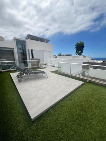 5 chambre Villa/Maison à vendre à Playa del Duque, Adeje avec piscine garage - 2 930 000 € (Ref: 9199401)