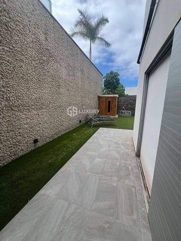 5 chambre Villa/Maison à vendre à Playa del Duque, Adeje avec piscine garage - 2 930 000 € (Ref: 9199401)