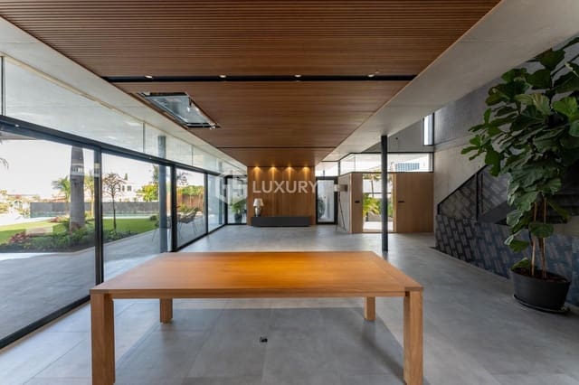 4 chambre Villa/Maison à vendre à Playa Paraiso, Adeje avec piscine garage - 5 500 000 € (Ref: 9204786)