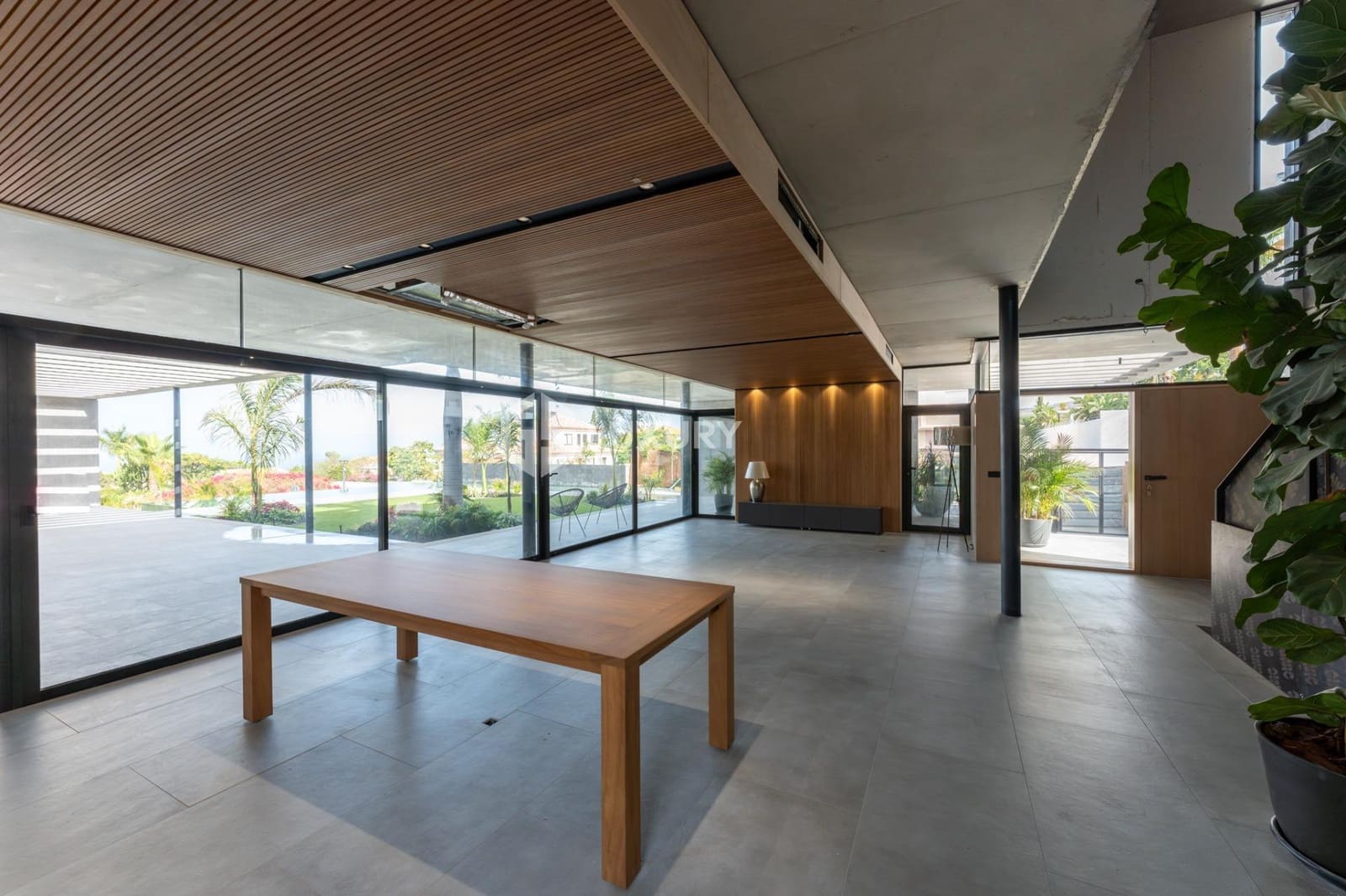 4 soveværelse Villa til salg i Playa Paraiso med swimmingpool garage - € 5.500.000 (Ref: 9204786)