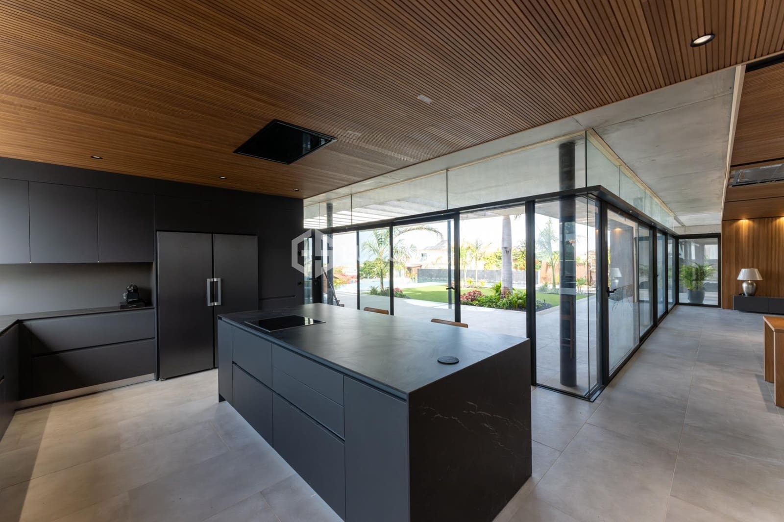 4 soveværelse Villa til salg i Playa Paraiso med swimmingpool garage - € 5.500.000 (Ref: 9204786)