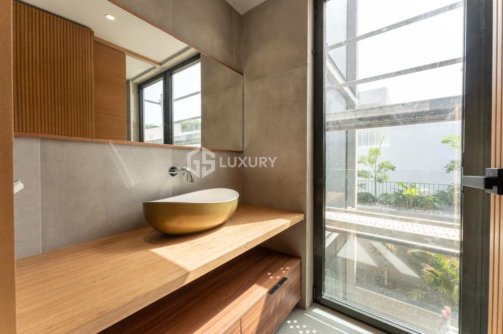 4 soveværelse Villa til salg i Playa Paraiso med swimmingpool garage - € 5.500.000 (Ref: 9204786)