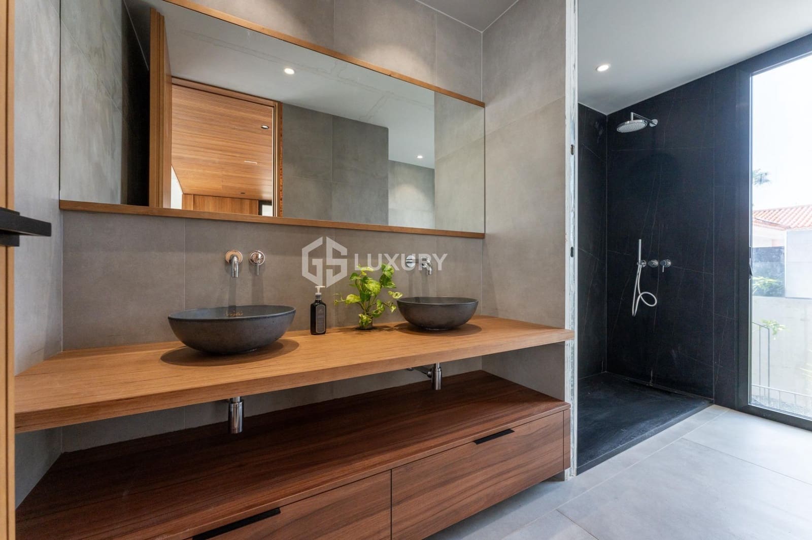 4 soveværelse Villa til salg i Playa Paraiso med swimmingpool garage - € 5.500.000 (Ref: 9204786)