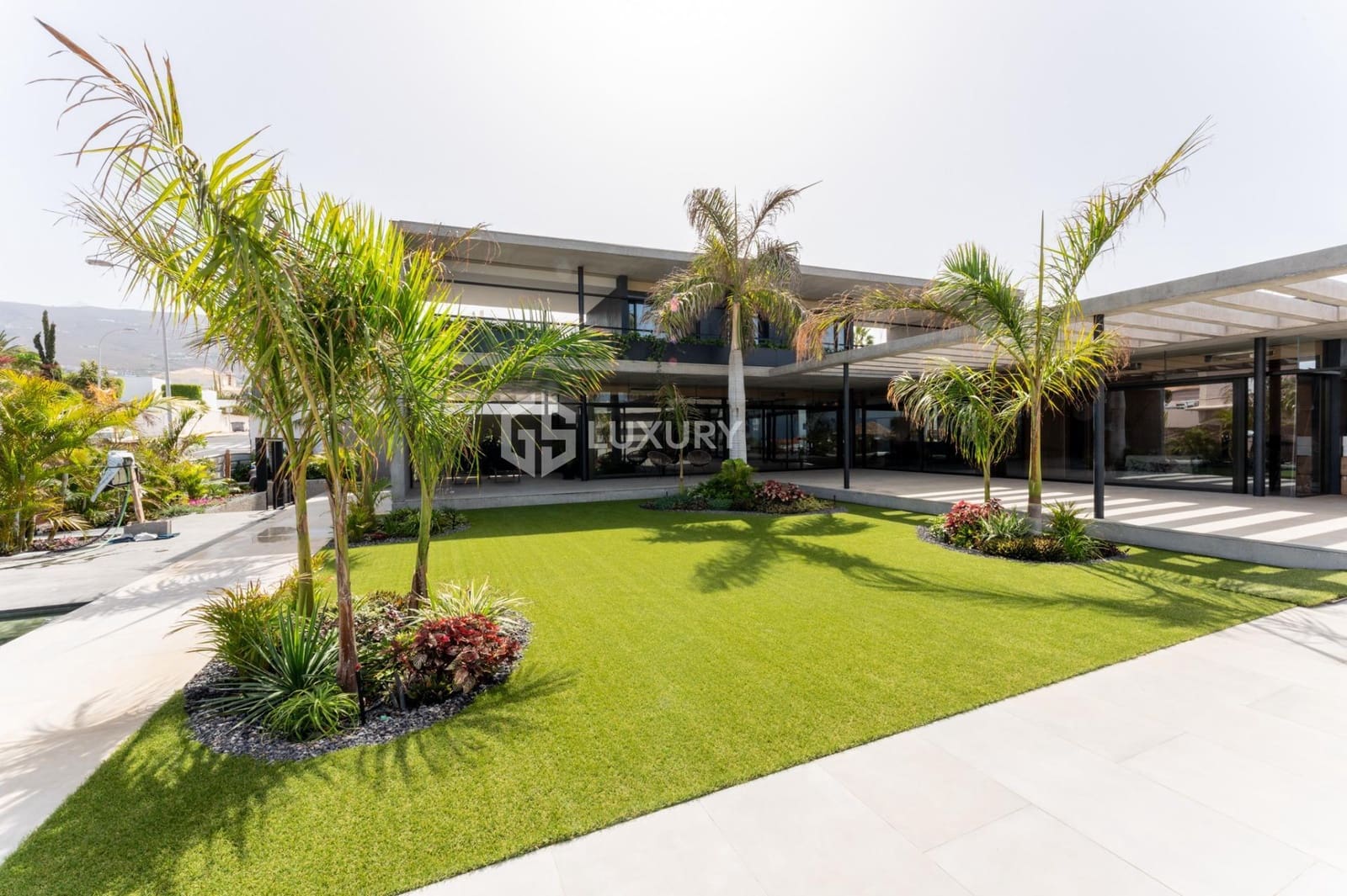 4 soveværelse Villa til salg i Playa Paraiso med swimmingpool garage - € 5.500.000 (Ref: 9204786)