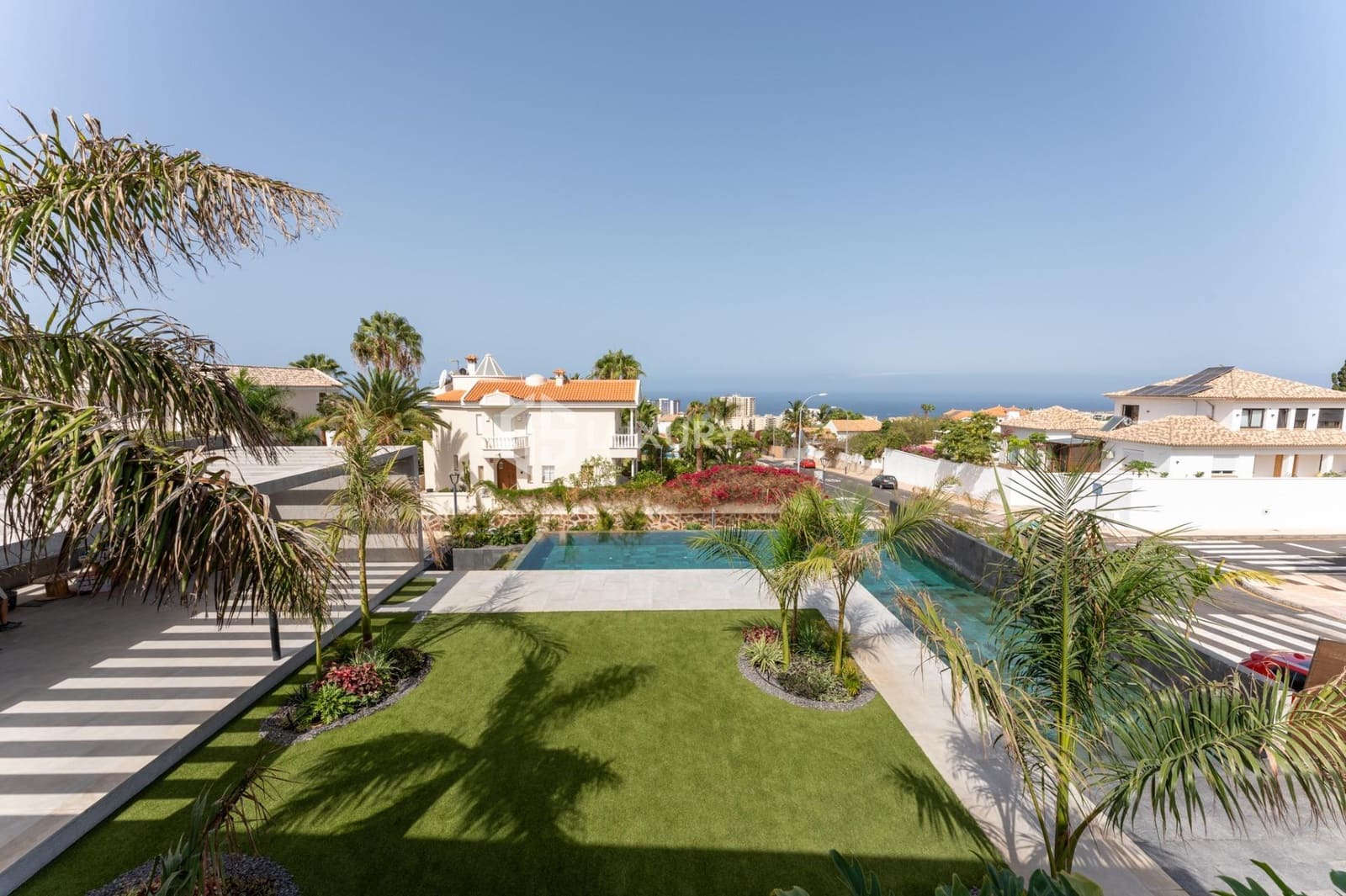 4 soveværelse Villa til salg i Playa Paraiso med swimmingpool garage - € 5.500.000 (Ref: 9204786)