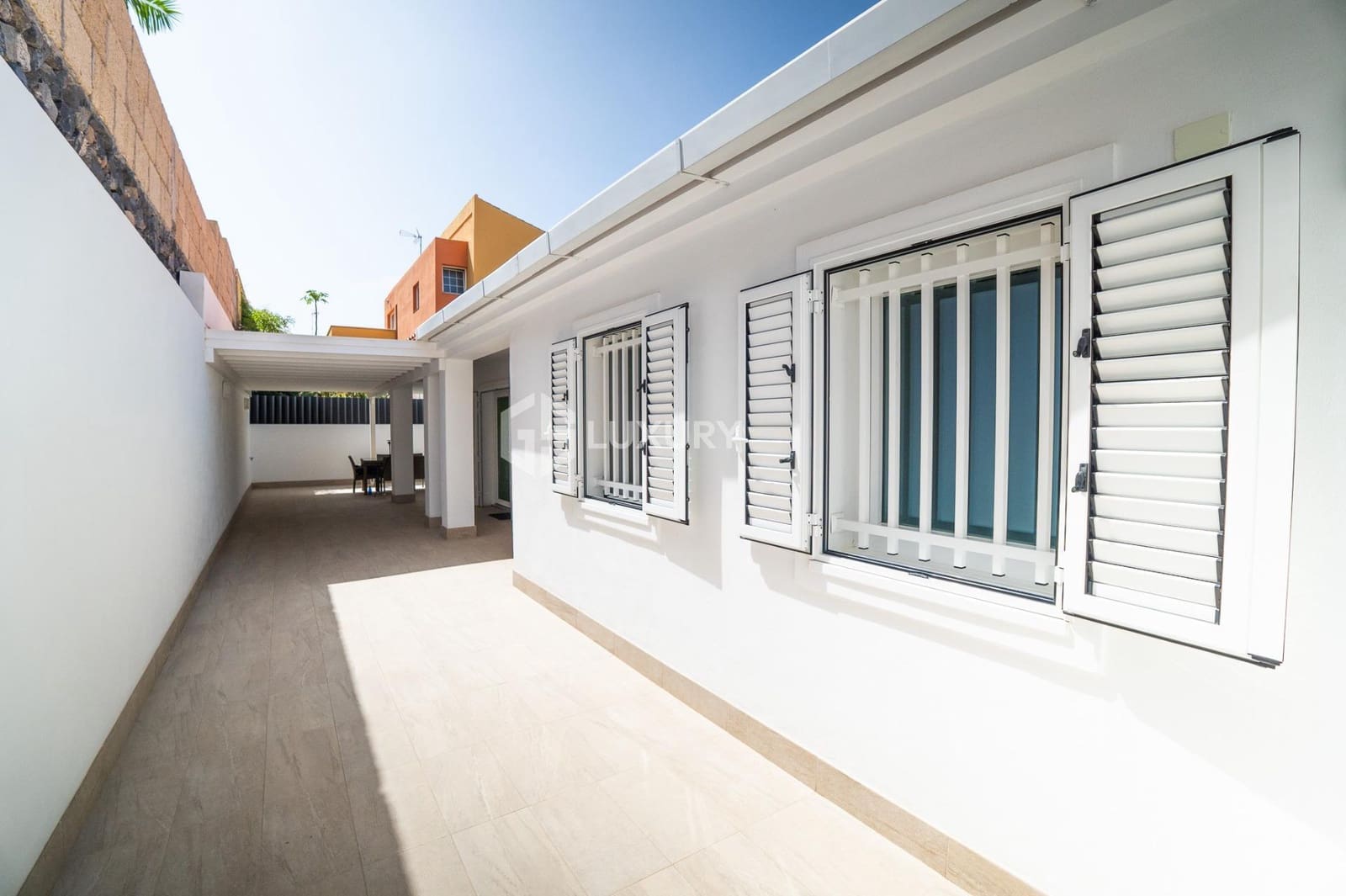 3 quarto Moradia para venda em Adeje com garagem - 845 000 € (Ref: 9204787)