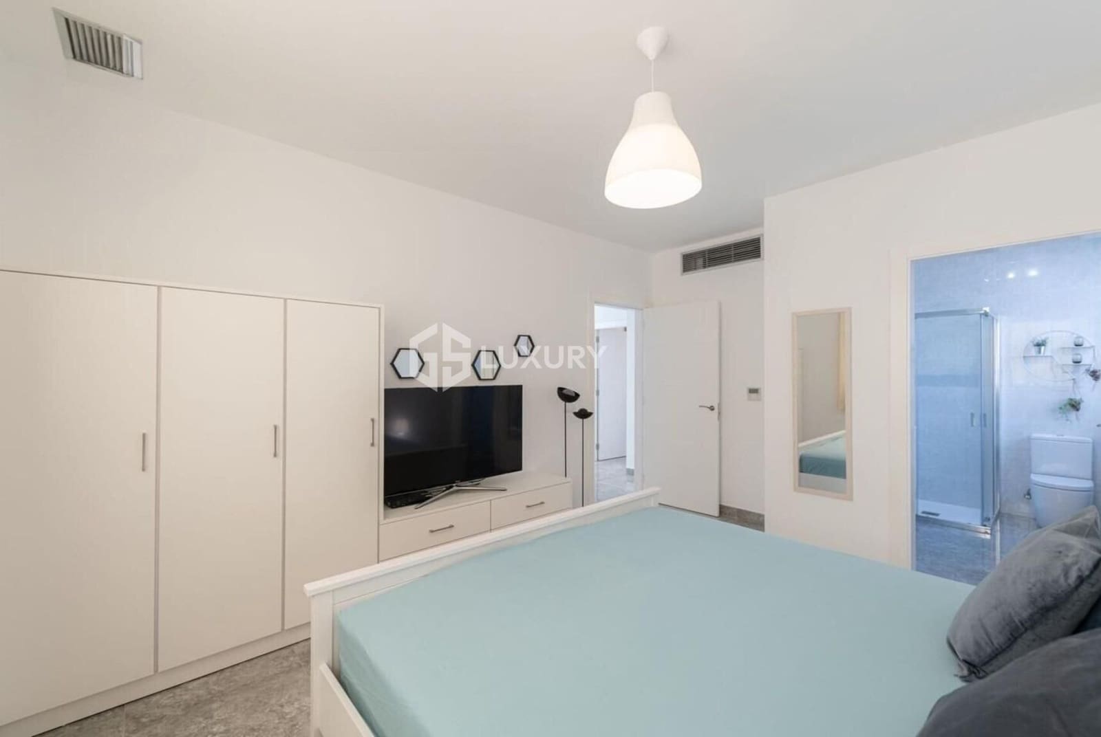 4 soveværelse Villa til salg i Playa Paraiso med swimmingpool garage - € 2.490.000 (Ref: 9204791)