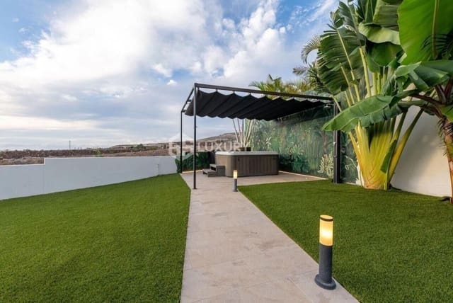 4 soveværelse Villa til salg i Playa Paraiso, Adeje med swimmingpool garage - € 2.490.000 (Ref: 9204791)