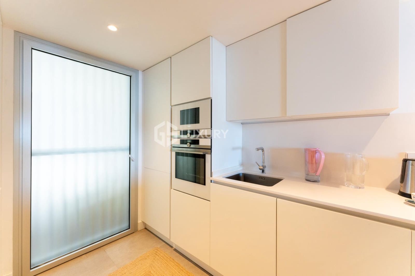 2 slaapkamer Flat te koop in Guia de Isora met zwembad garage - € 1.250.000 (Ref: 9206699)