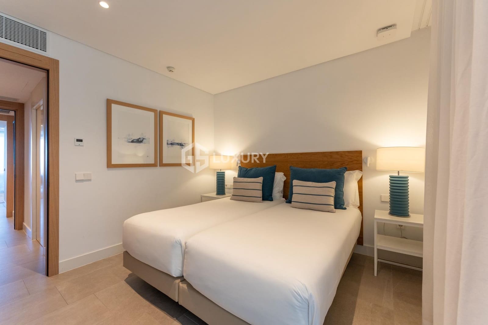 2 slaapkamer Flat te koop in Guia de Isora met zwembad garage - € 1.250.000 (Ref: 9206699)