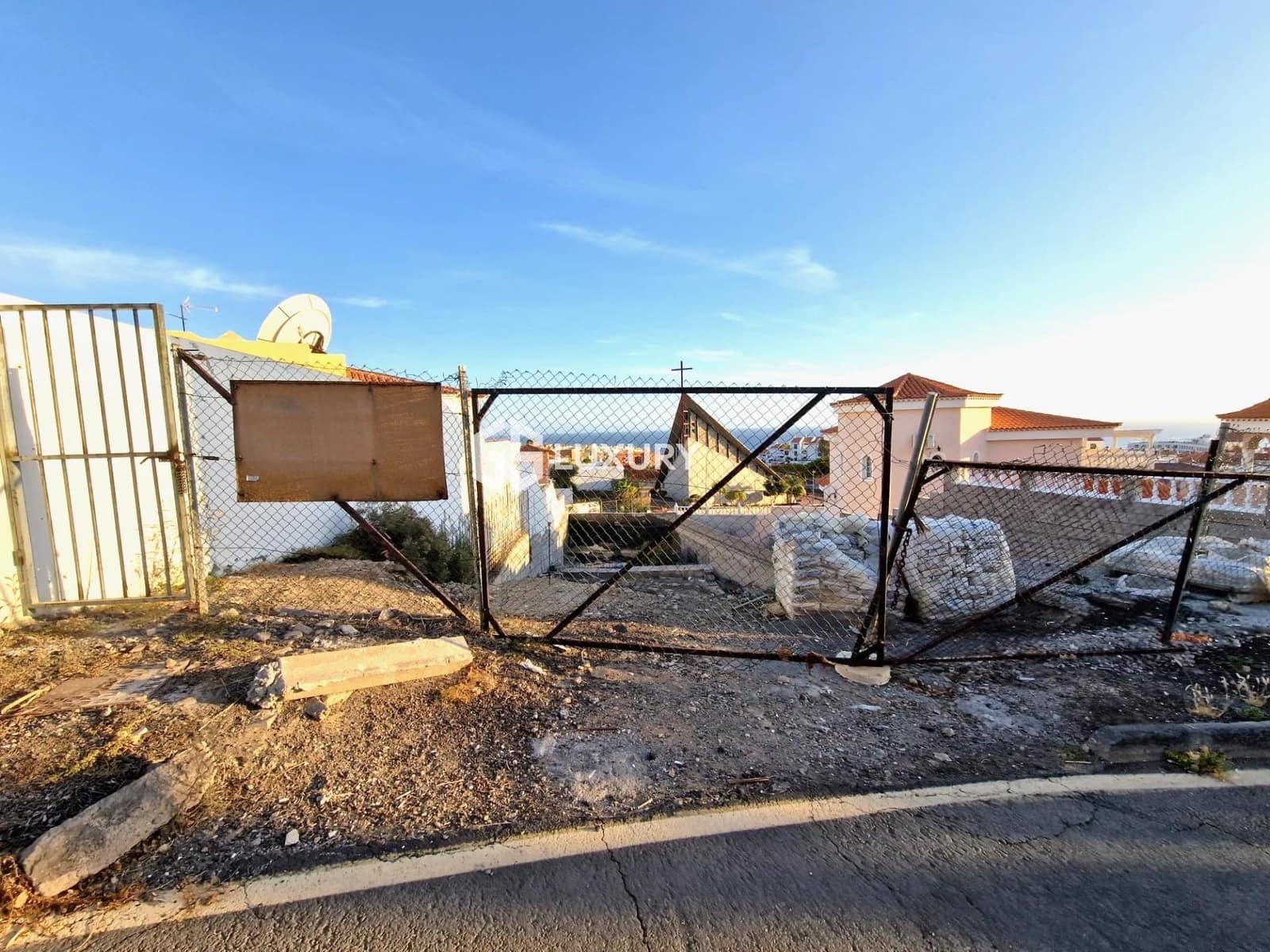 4 bedroom Villa for sale in Callao Salvaje with pool garage - € 1,600,000 (Ref: 9206702)