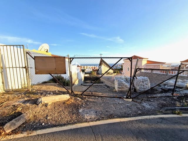 4 bedroom Villa for sale in Callao Salvaje, Adeje with pool garage - € 1,600,000 (Ref: 9206702)