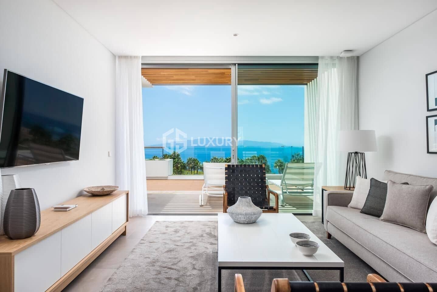 2 chambre Appartement à vendre à Guia de Isora avec piscine garage - 965 000 € (Ref: 9208506)