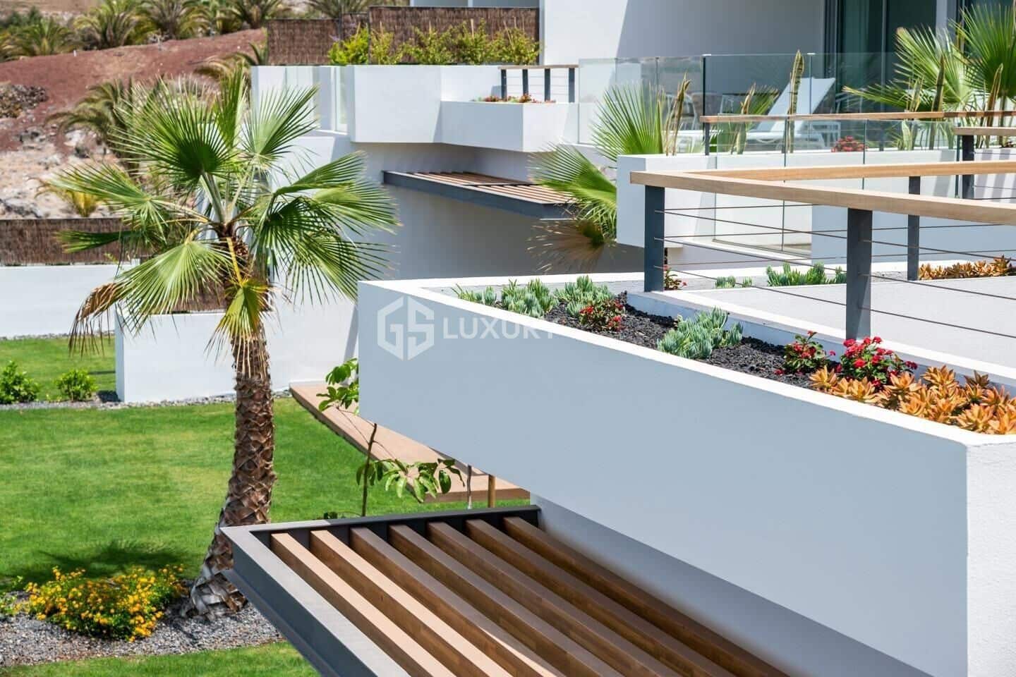 2 chambre Appartement à vendre à Guia de Isora avec piscine garage - 965 000 € (Ref: 9208506)