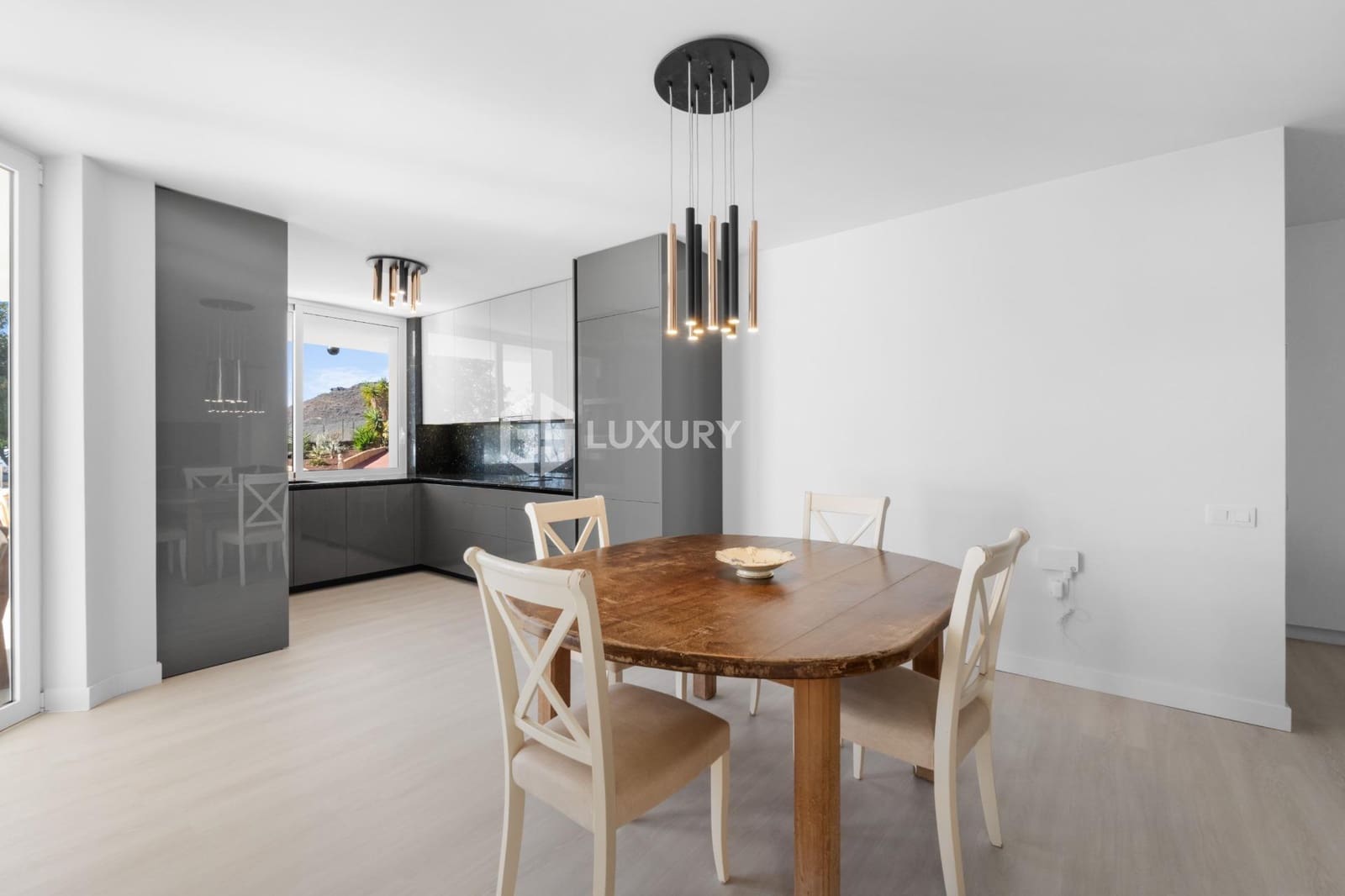 5 soveværelse Finca/Landehus til salg i San Miguel de Abona med swimmingpool garage - € 1.950.000 (Ref: 9208508)