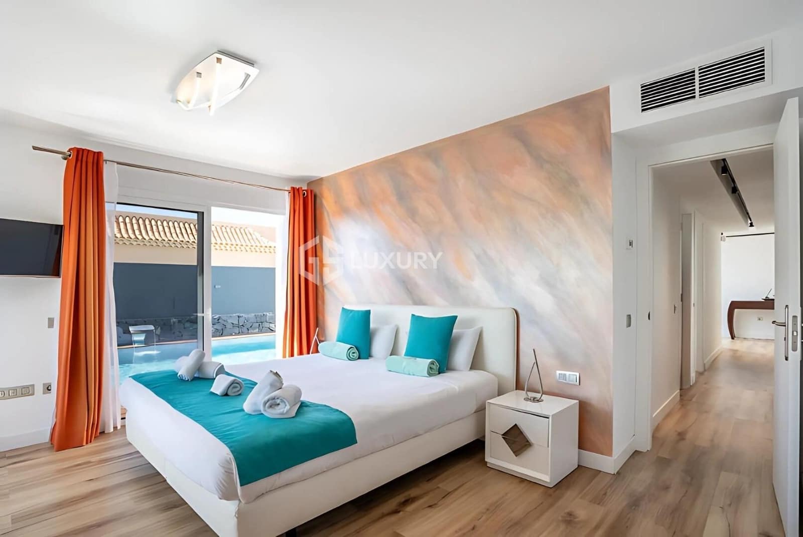 4 quarto Moradia para venda em El Madronal com piscina garagem - 1 475 000 € (Ref: 9215312)