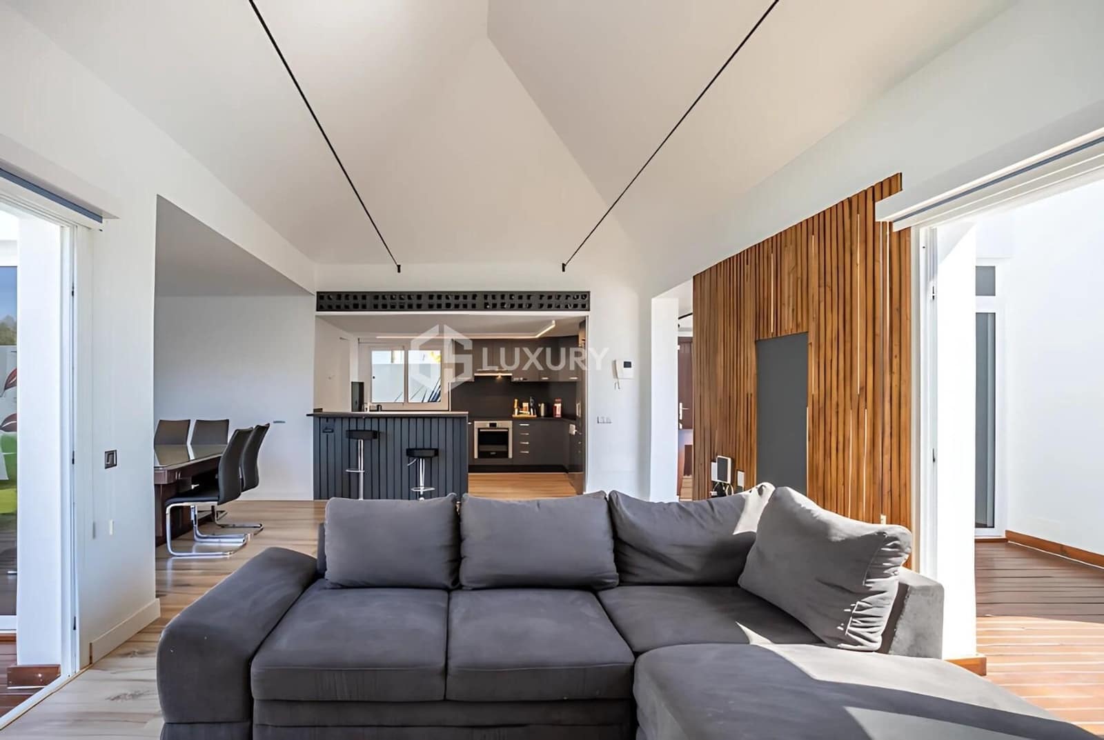 4 quarto Moradia para venda em El Madronal com piscina garagem - 1 475 000 € (Ref: 9215312)