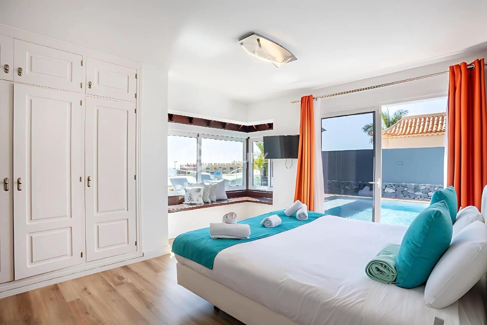 4 quarto Moradia para venda em El Madronal com piscina garagem - 1 475 000 € (Ref: 9215312)