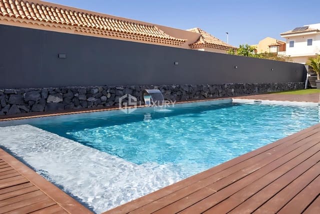 4 soveværelse Villa til salg i El Madroñal, Adeje med swimmingpool garage - € 1.475.000 (Ref: 9215312)