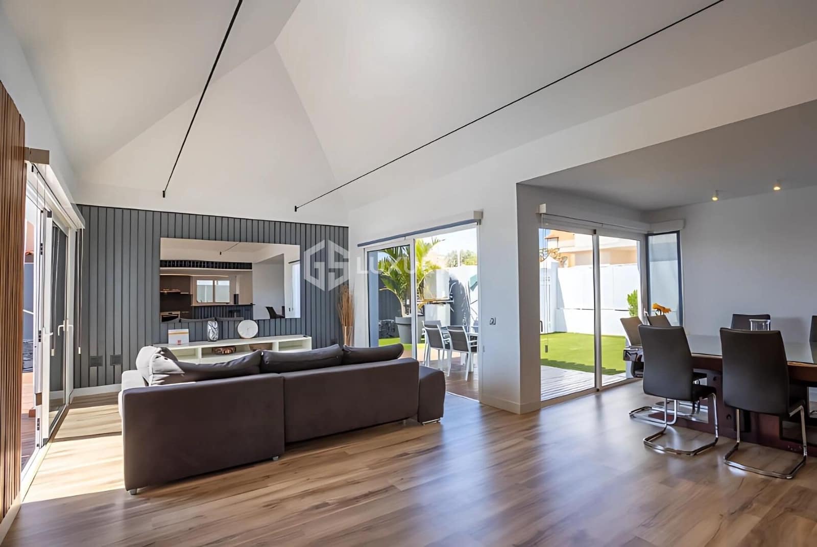 4 quarto Moradia para venda em El Madronal com piscina garagem - 1 475 000 € (Ref: 9215312)