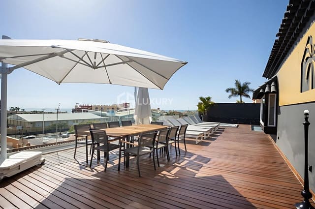 4 soveværelse Villa til salg i El Madroñal, Adeje med swimmingpool garage - € 1.475.000 (Ref: 9215312)