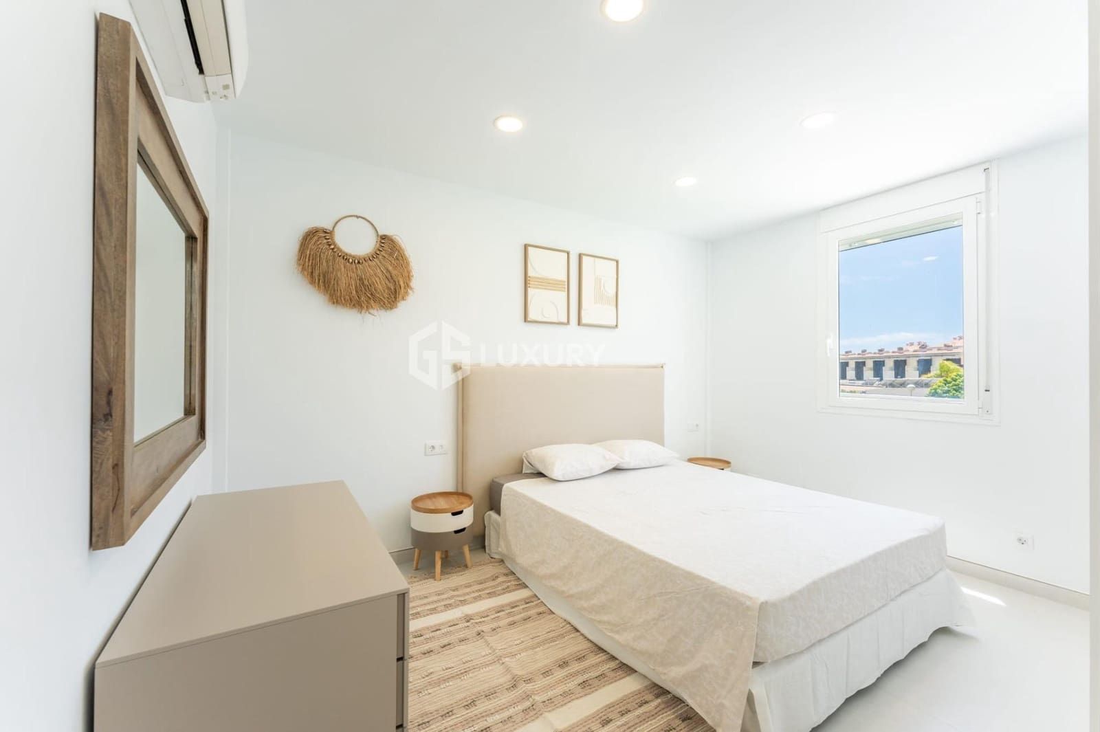 3 slaapkamer Villa te koop in San Miguel de Abona met zwembad garage - € 645.000 (Ref: 9215313)