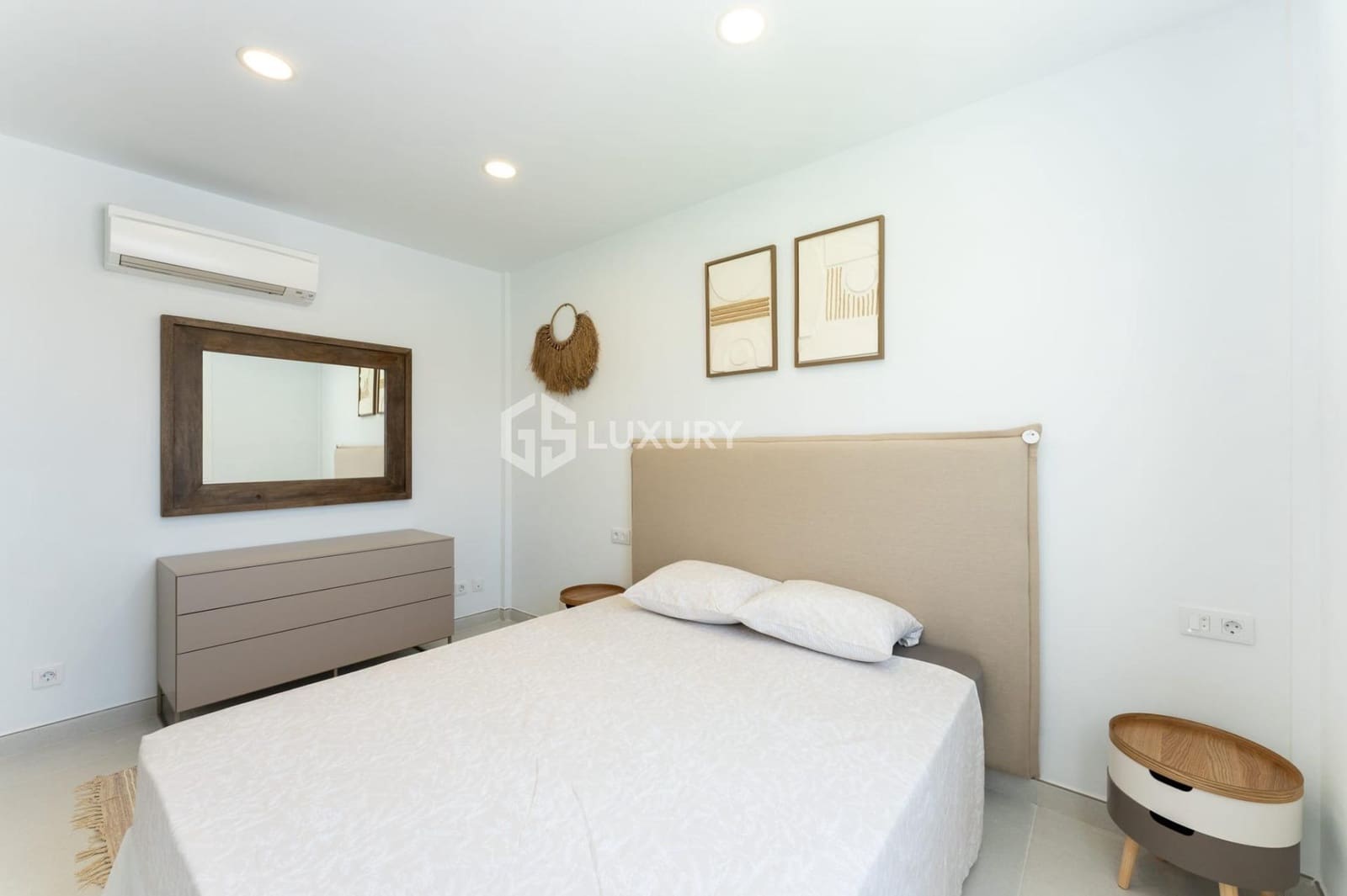 3 slaapkamer Villa te koop in San Miguel de Abona met zwembad garage - € 645.000 (Ref: 9215313)