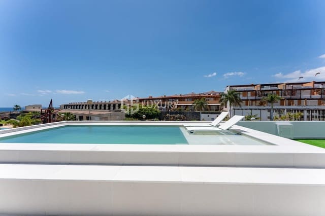 3 slaapkamer Villa te koop in San Miguel de Abona met zwembad garage - € 645.000 (Ref: 9215313)