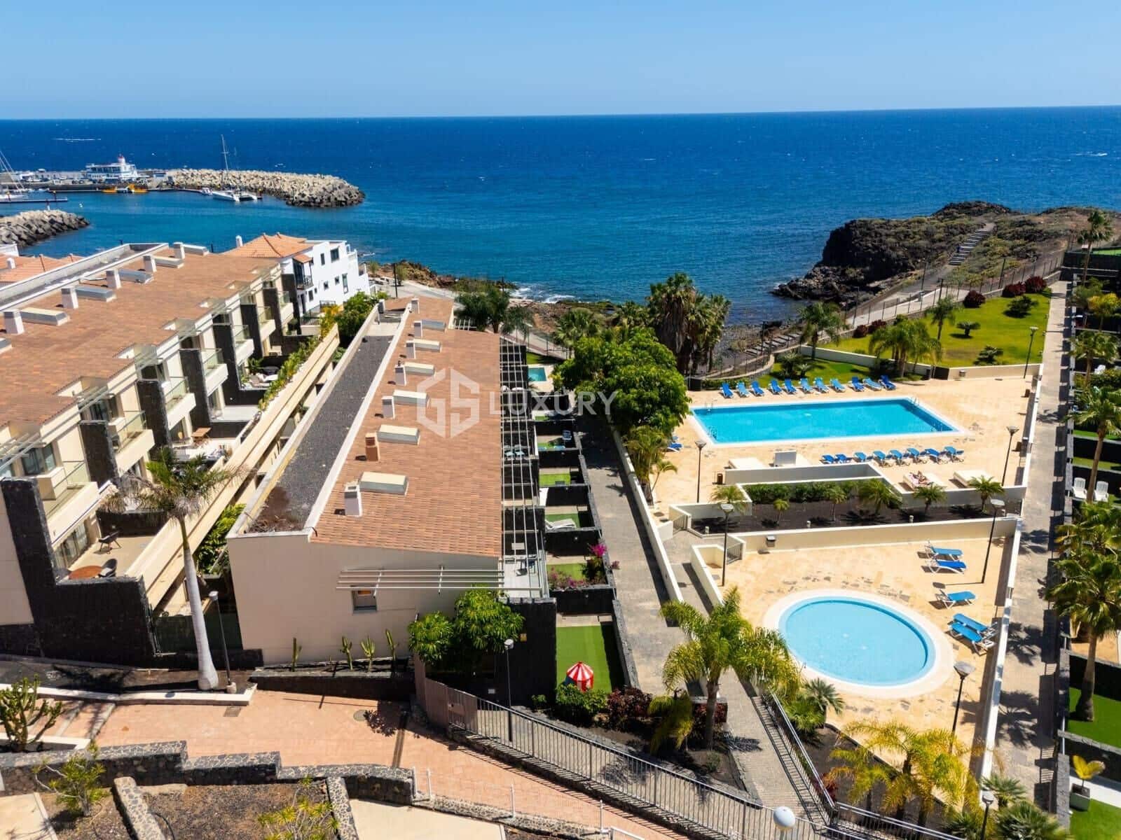 3 slaapkamer Villa te koop in San Miguel de Abona met zwembad garage - € 645.000 (Ref: 9215313)