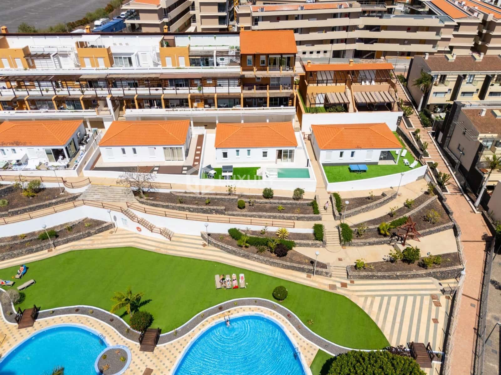 3 slaapkamer Villa te koop in San Miguel de Abona met zwembad garage - € 645.000 (Ref: 9215313)