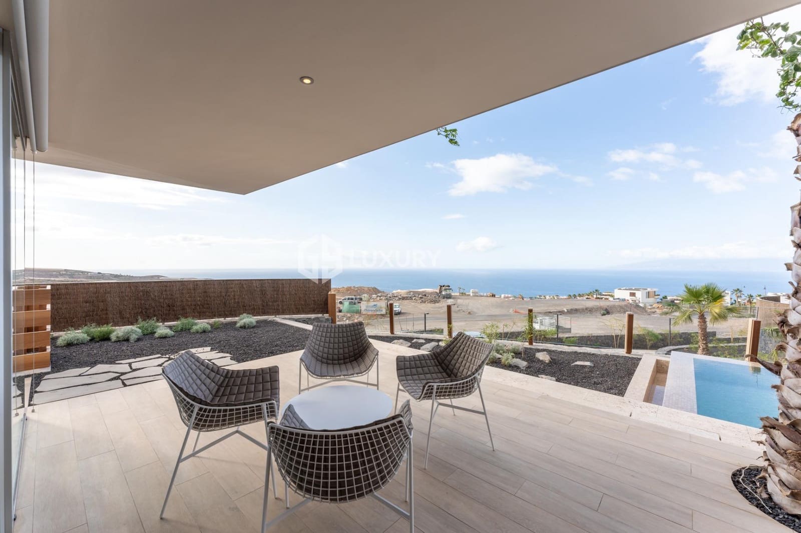 3 chambre Villa/Maison à vendre à Guia de Isora avec piscine garage - 2 300 000 € (Ref: 9215314)