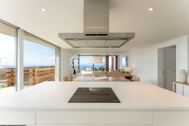 3 chambre Villa/Maison à vendre à Guía de Isora avec piscine garage - 2 300 000 € (Ref: 9215314)