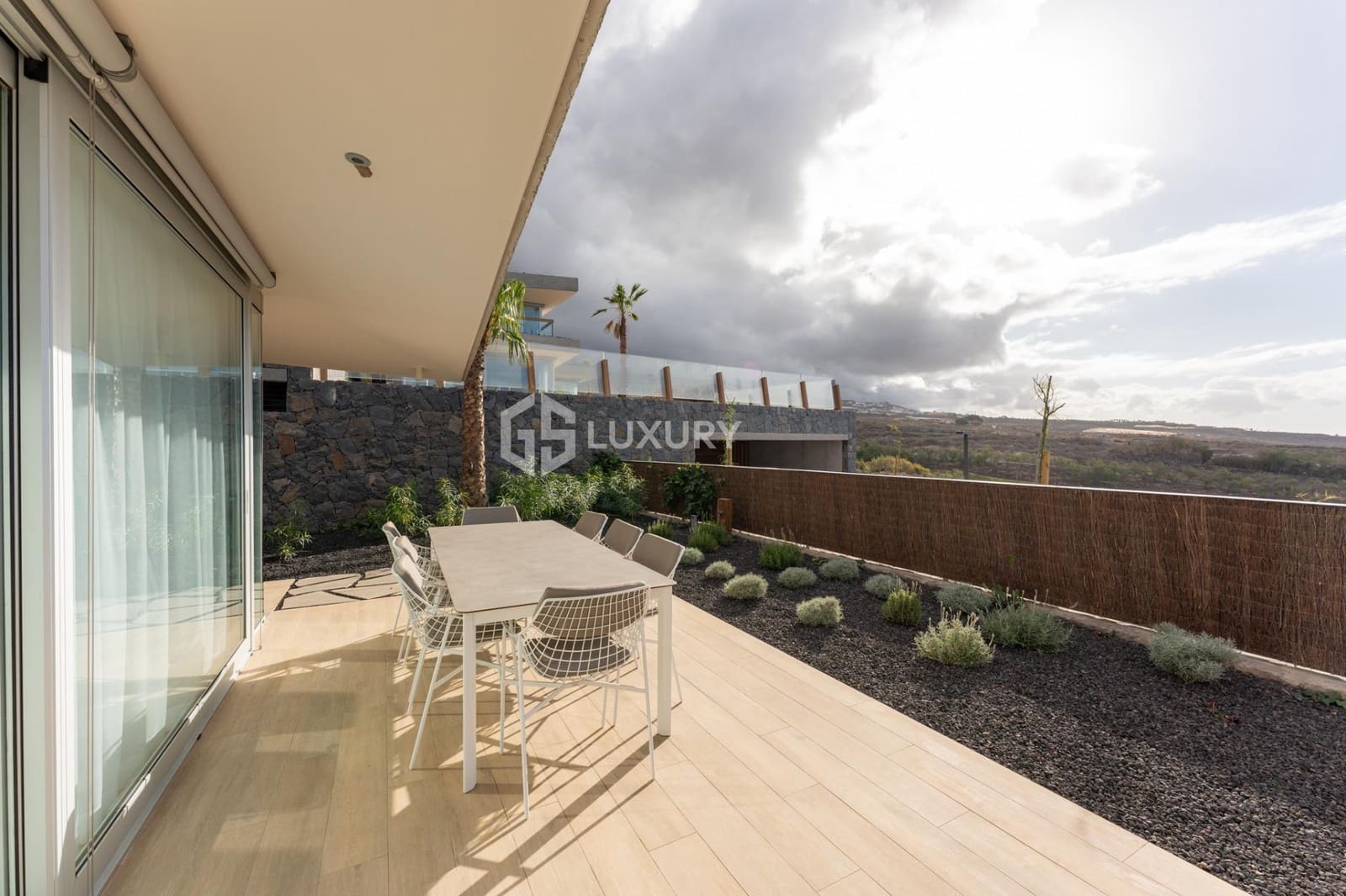 3 chambre Villa/Maison à vendre à Guia de Isora avec piscine garage - 2 300 000 € (Ref: 9215314)