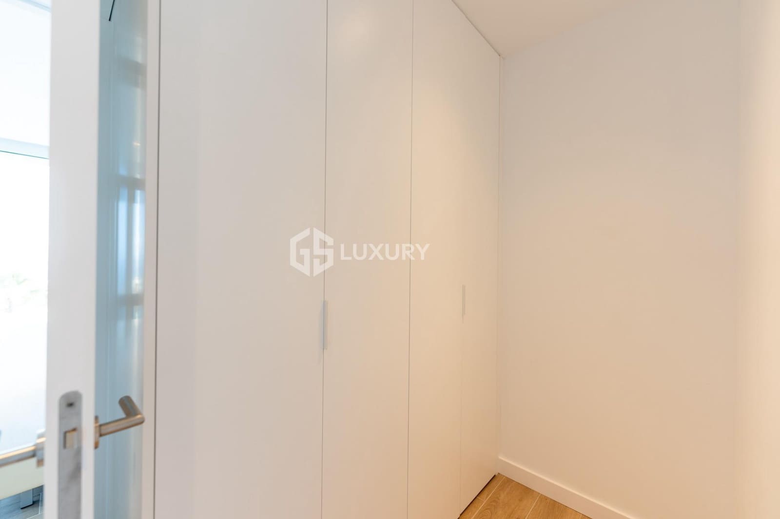 3 chambre Villa/Maison à vendre à Guia de Isora avec piscine garage - 2 300 000 € (Ref: 9215314)