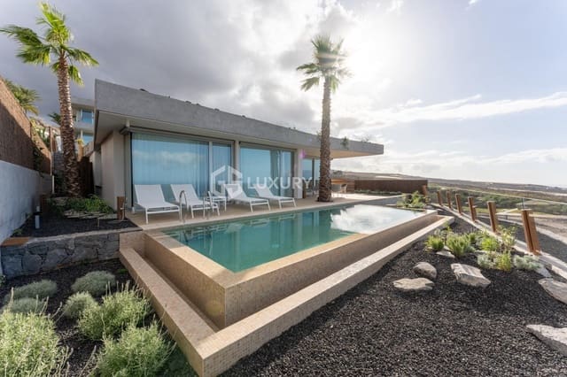 3 chambre Villa/Maison à vendre à Guía de Isora avec piscine garage - 2 300 000 € (Ref: 9215314)