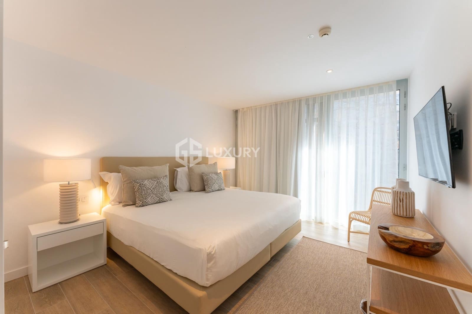 3 chambre Villa/Maison à vendre à Guia de Isora avec piscine garage - 2 300 000 € (Ref: 9215314)