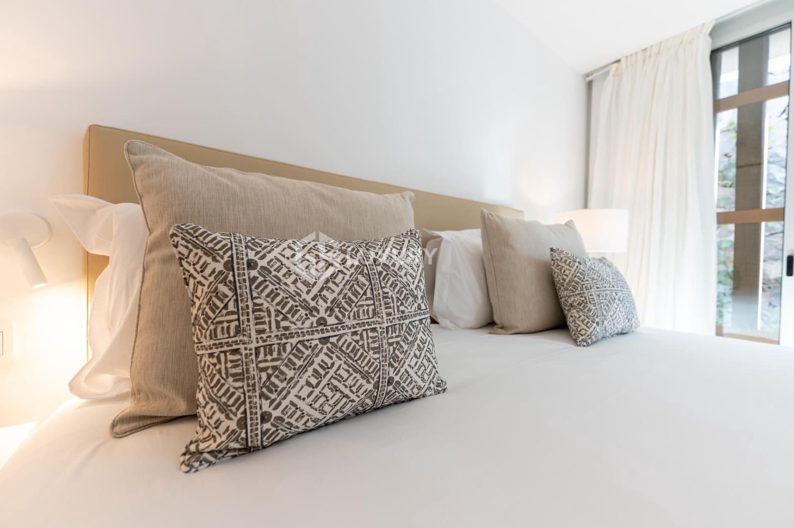 3 chambre Villa/Maison à vendre à Guia de Isora avec piscine garage - 2 300 000 € (Ref: 9215314)