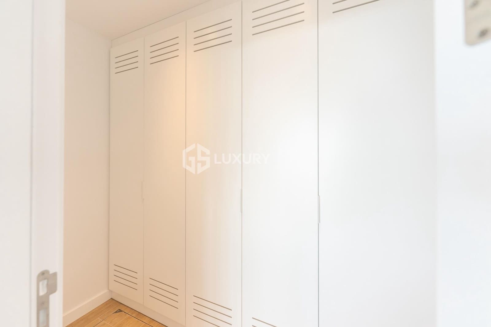 3 chambre Villa/Maison à vendre à Guia de Isora avec piscine garage - 2 300 000 € (Ref: 9215314)