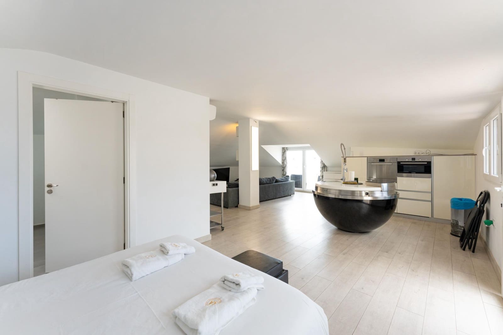 7 slaapkamer Villa te koop in Costa Adeje met garage - € 1.600.000 (Ref: 9220191)