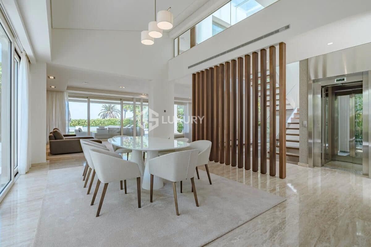 4 soveværelse Villa til salg i La Caleta Adeje med swimmingpool garage - € 3.700.000 (Ref: 9226940)