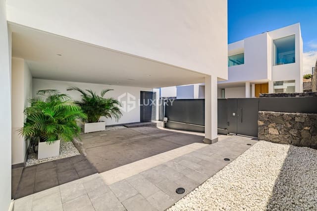 4 slaapkamer Villa te koop in Callao Salvaje, Adeje met zwembad garage - € 1.680.000 (Ref: 9230971)
