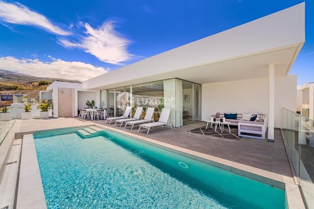 4 slaapkamer Villa te koop in Callao Salvaje, Adeje met zwembad garage - € 1.680.000 (Ref: 9230971)