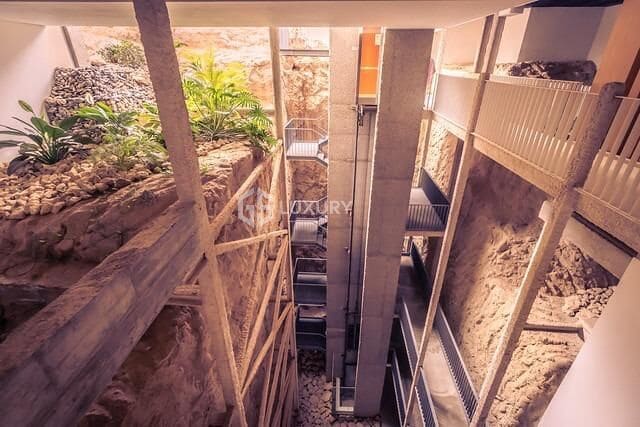 Ático de 3 habitaciones en La Caleta Adeje, Adeje en venta con piscina garaje - 1.650.000 € (Ref: 9230973)