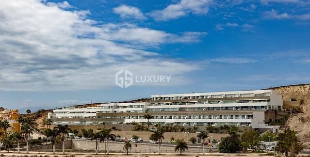 Ático de 3 habitaciones en La Caleta Adeje, Adeje en venta con piscina garaje - 1.650.000 € (Ref: 9230973)