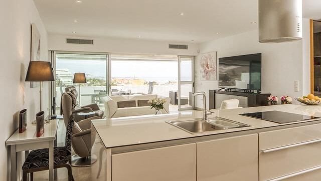 3 sovrum Takvåning till salu i La Caleta Adeje med pool garage - 1 650 000 € (Ref: 9230973)