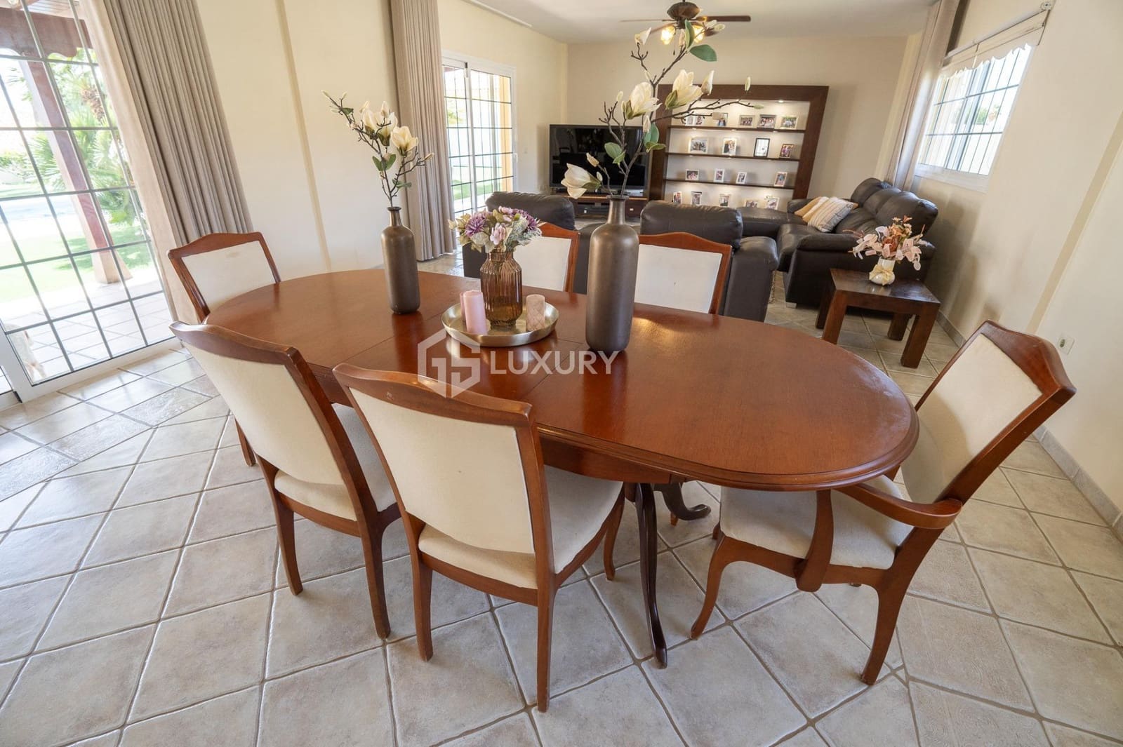 4 slaapkamer Villa te koop in San Miguel de Abona met zwembad garage - € 1.600.000 (Ref: 9240291)