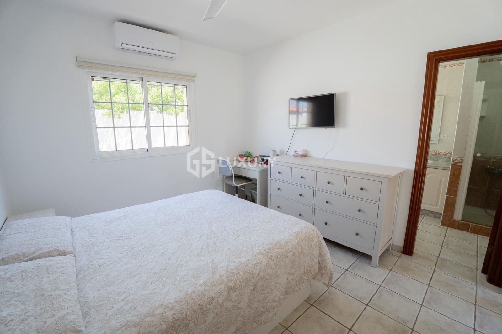 4 slaapkamer Villa te koop in San Miguel de Abona met zwembad garage - € 1.600.000 (Ref: 9240291)